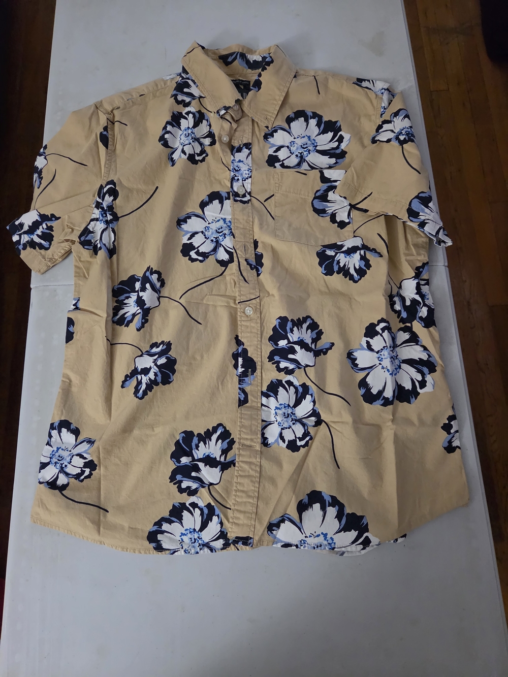 GAP Tan Short-Sleeve Button-Up with Navy & White Floral Print